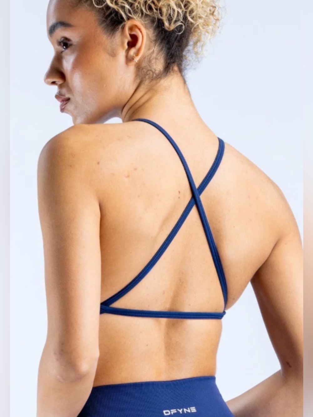 Like New! DFYNE Dynamic High Neck Sports Bra - Picture 5 of 6